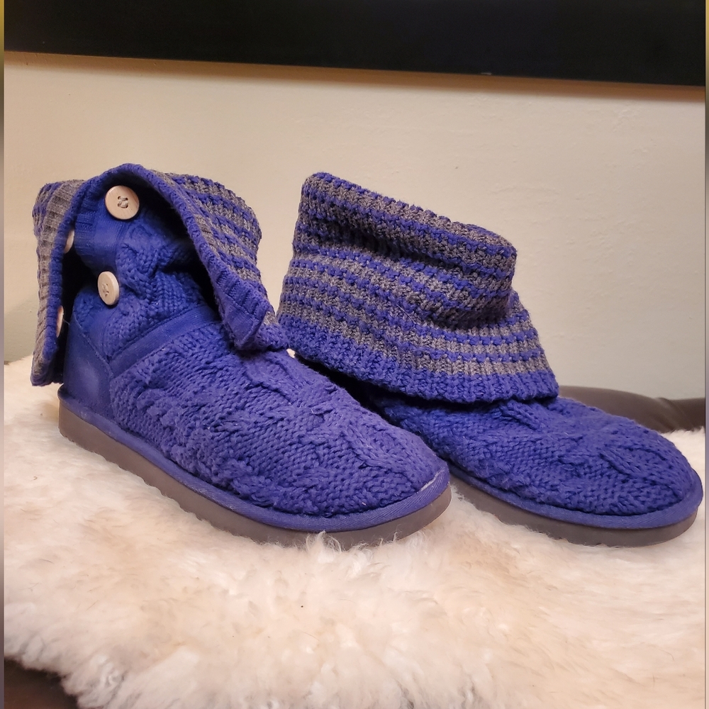 Ugg cozy knit boot purple and grey size 8
